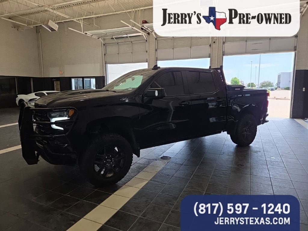 2023 Chevrolet Silverado 1500 LT Trail Boss 4X4 Crew Cab Short Box's photo