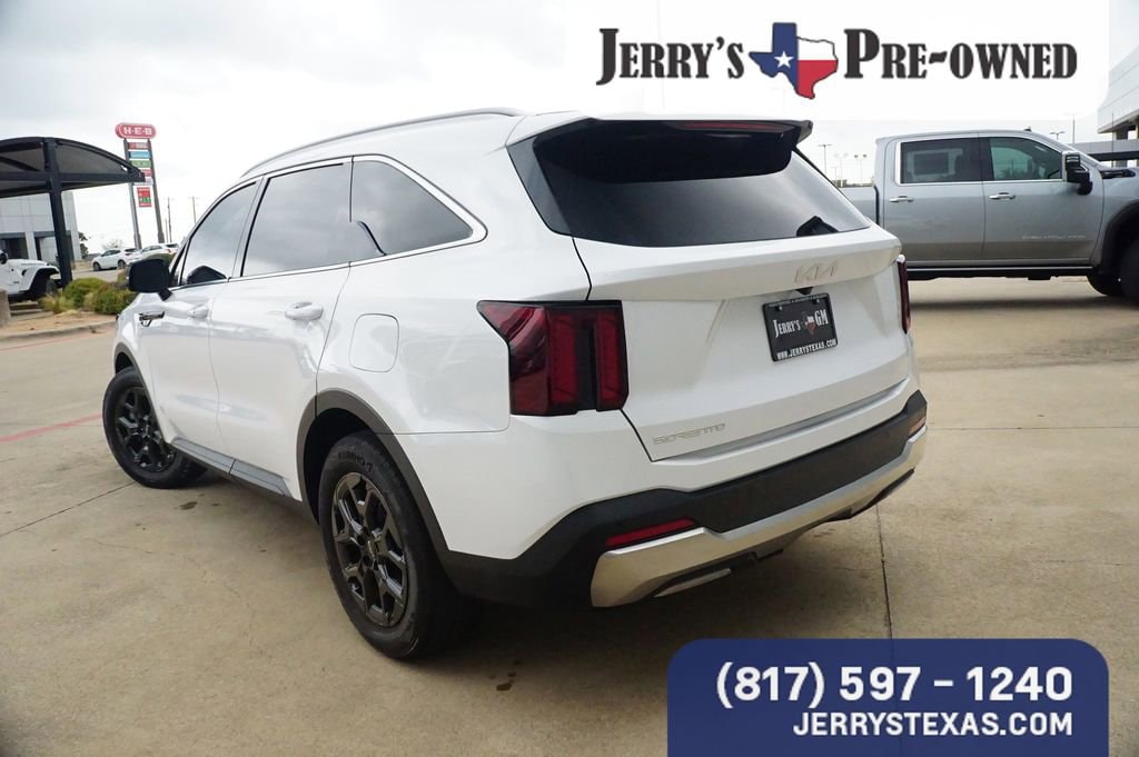 Used 2025 Kia Sorento S SUV