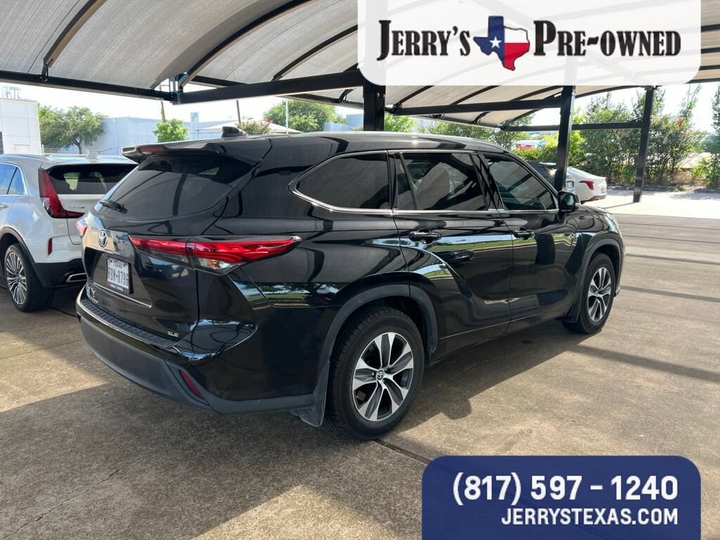 Used 2022 Toyota Highlander XLE SUV