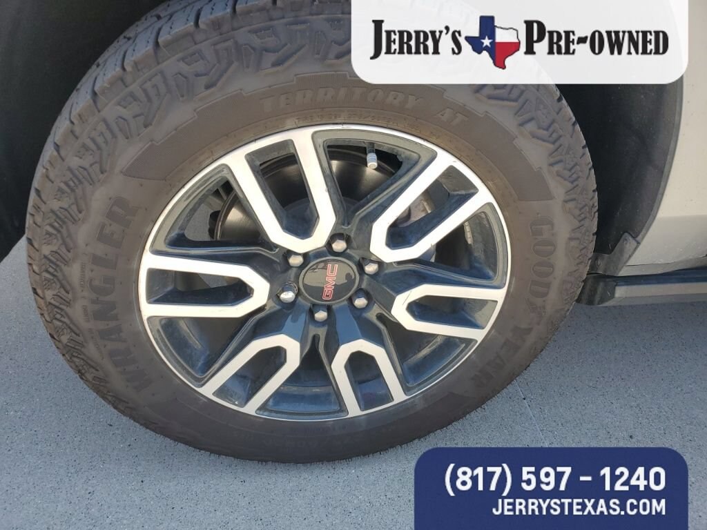 Used 2024 GMC Yukon AT4 SUV
