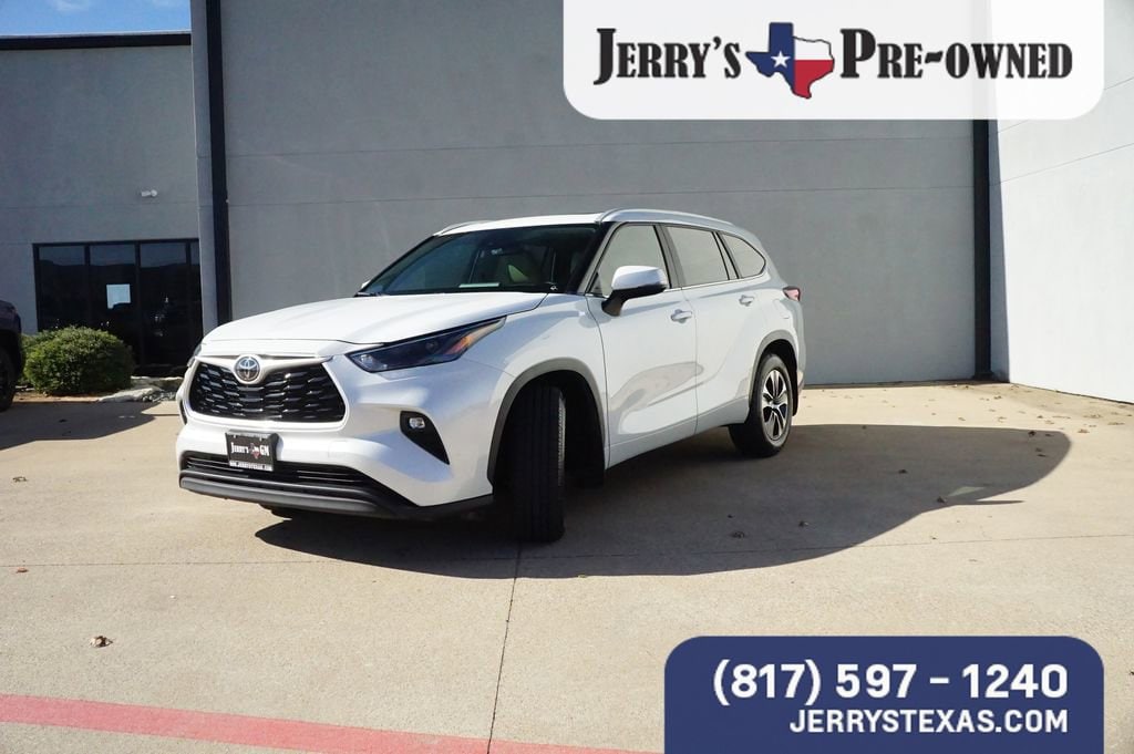 2023 Toyota Highlander L's photo