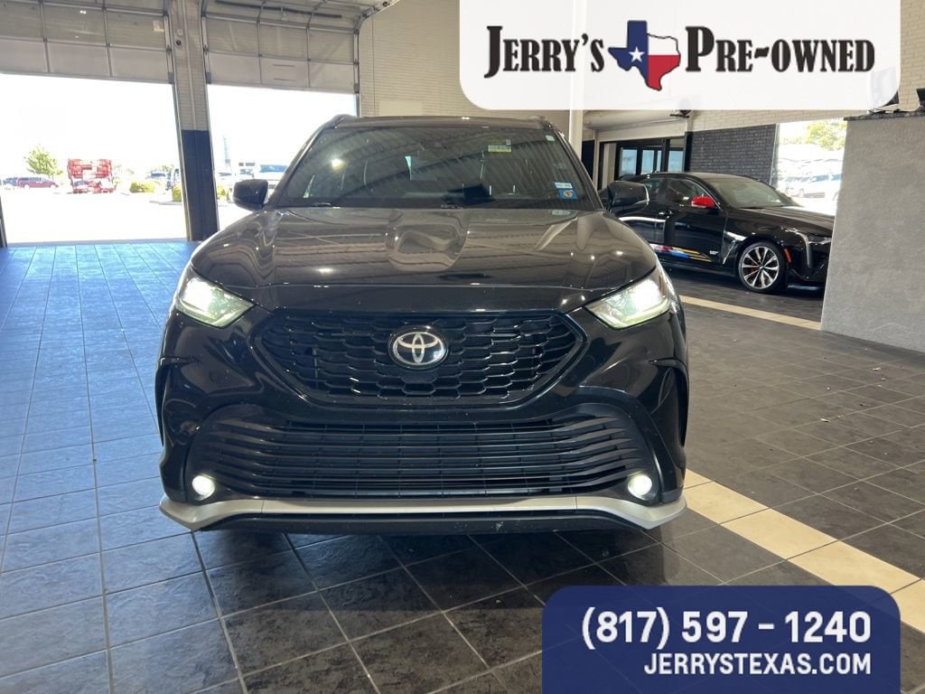 Used 2021 Toyota Highlander XSE SUV