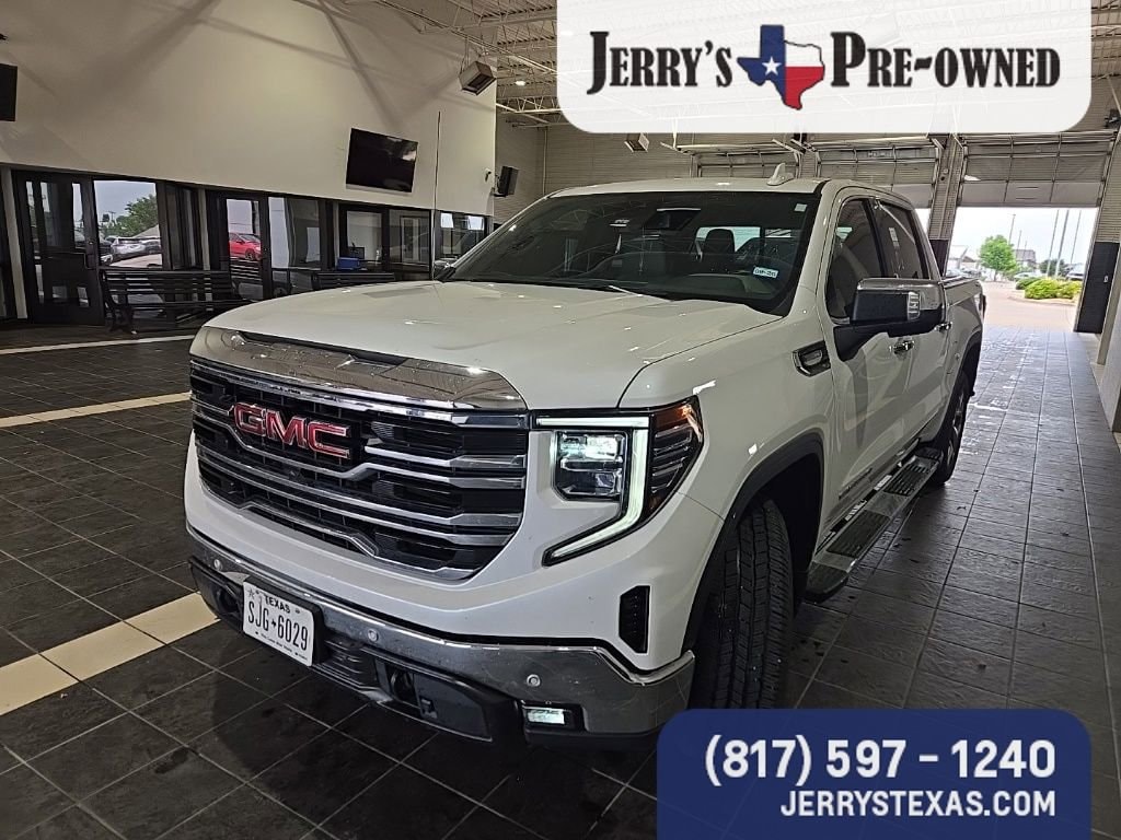 2022 GMC Sierra 4WD Crew Cab Standard Box SLT's photo