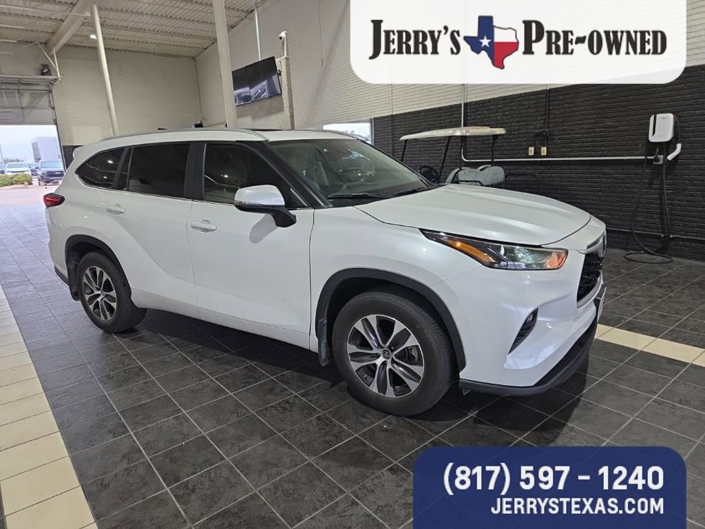 Used 2023 Toyota Highlander XLE SUV