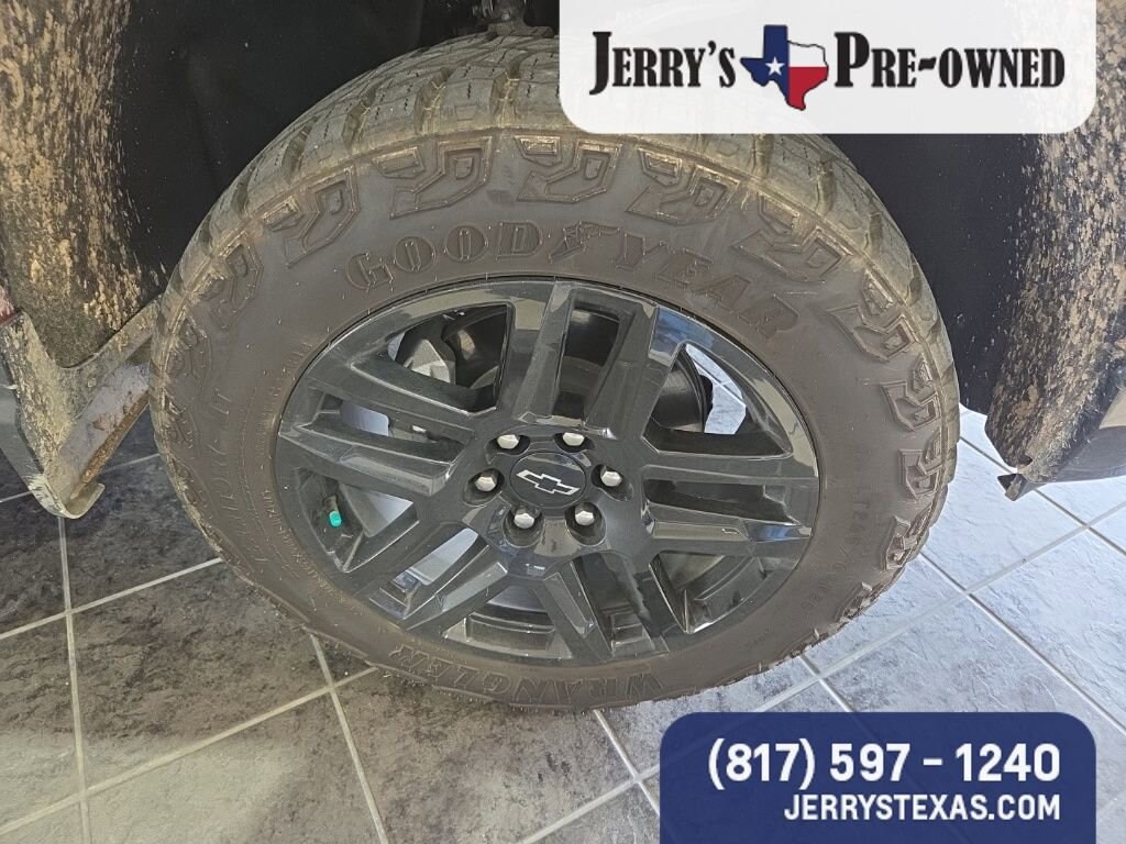 Used 2025 Chevrolet Silverado 1500 LT Trail Boss Truck Crew Cab