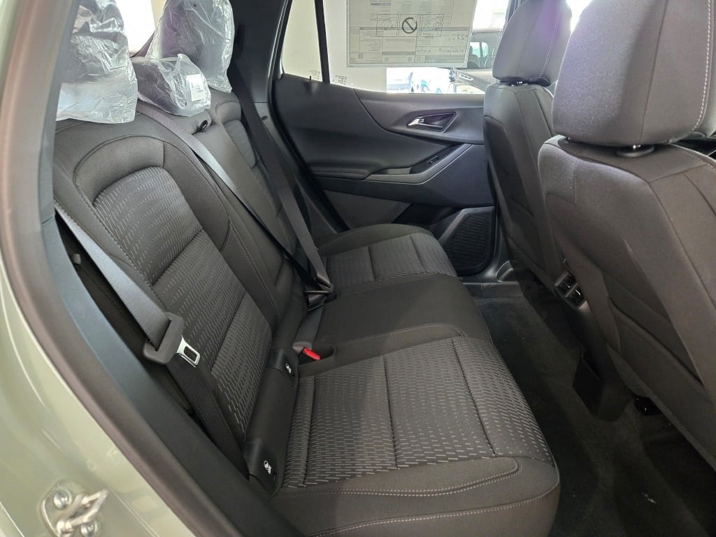 2026 CHEVROLET EQUINOX - Image 8