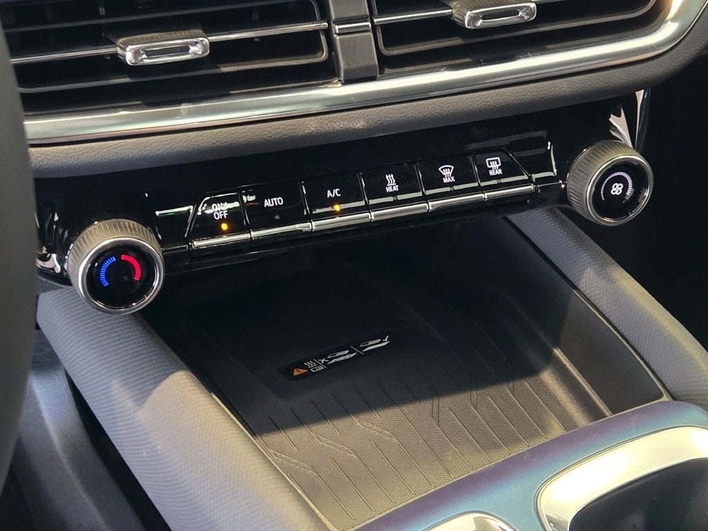 2025 CHEVROLET EQUINOX - Image 25