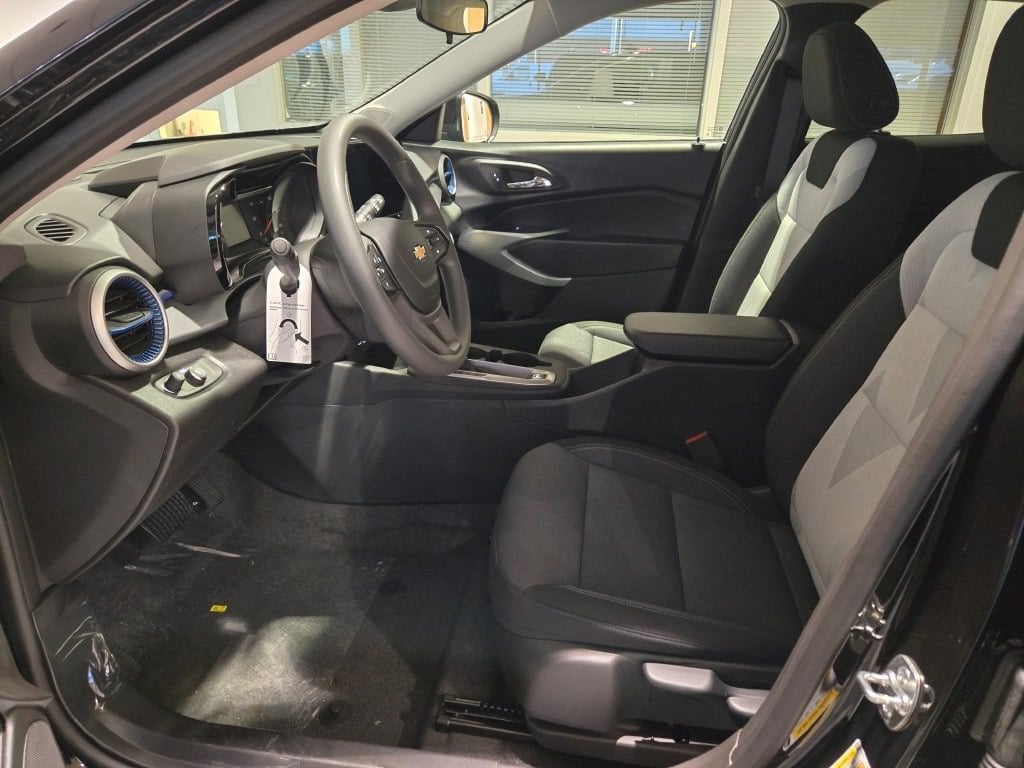 2026 CHEVROLET TRAX - Image 18