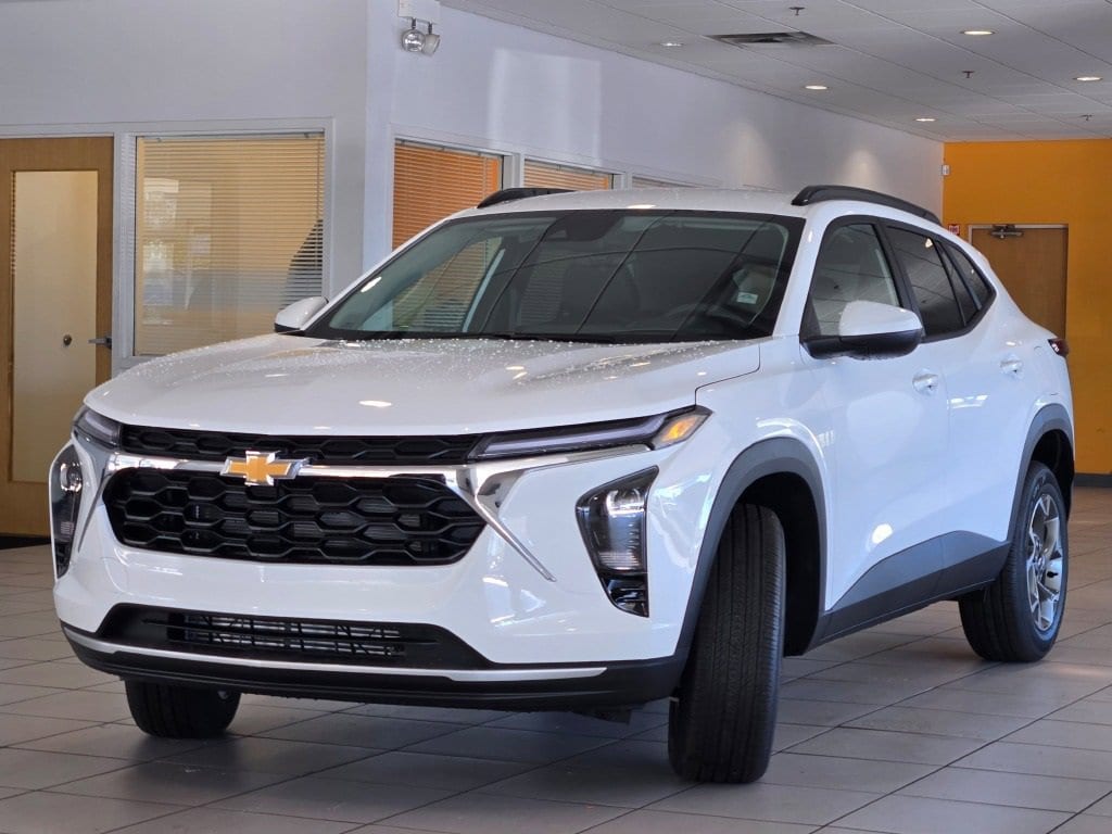 New 2026 Chevrolet Trax LT SUV