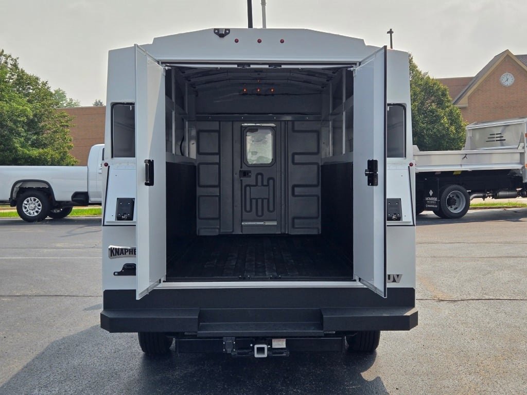 2025 CHEVROLET EXPRESS - Image 11