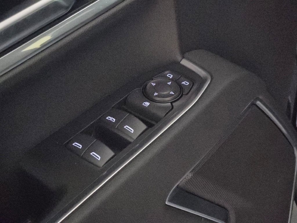 2026 CHEVROLET SILVERADO - Image 19