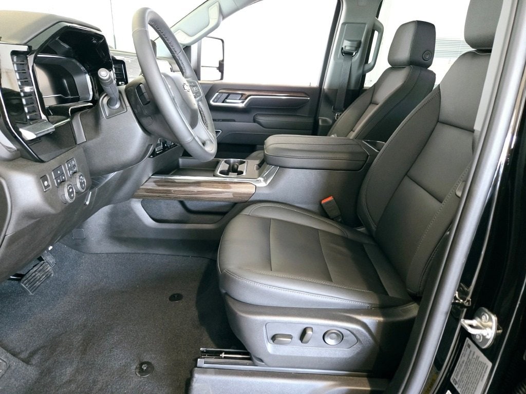 2025 CHEVROLET SILVERADO HD - Image 20