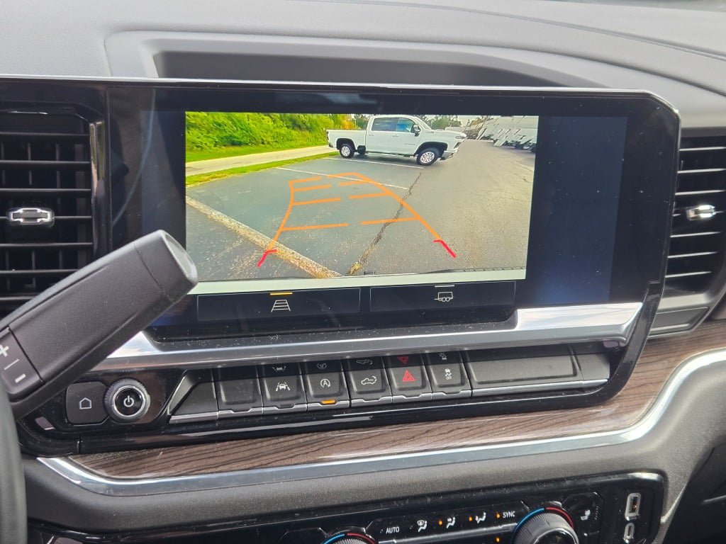 2023 Chevrolet Silverado 1500 LT - Photo 23