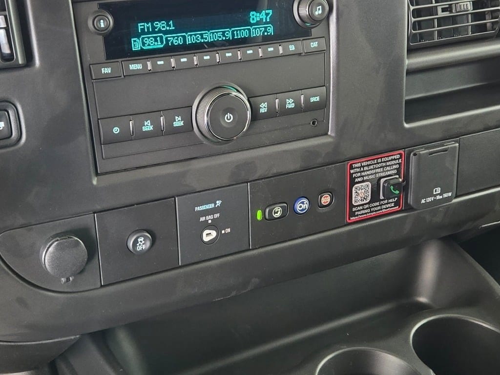 2025 CHEVROLET EXPRESS - Image 18