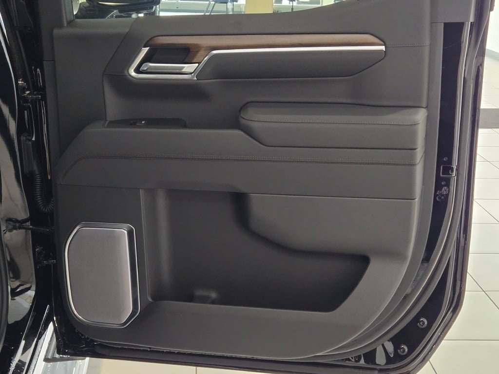 2026 CHEVROLET SILVERADO - Image 8