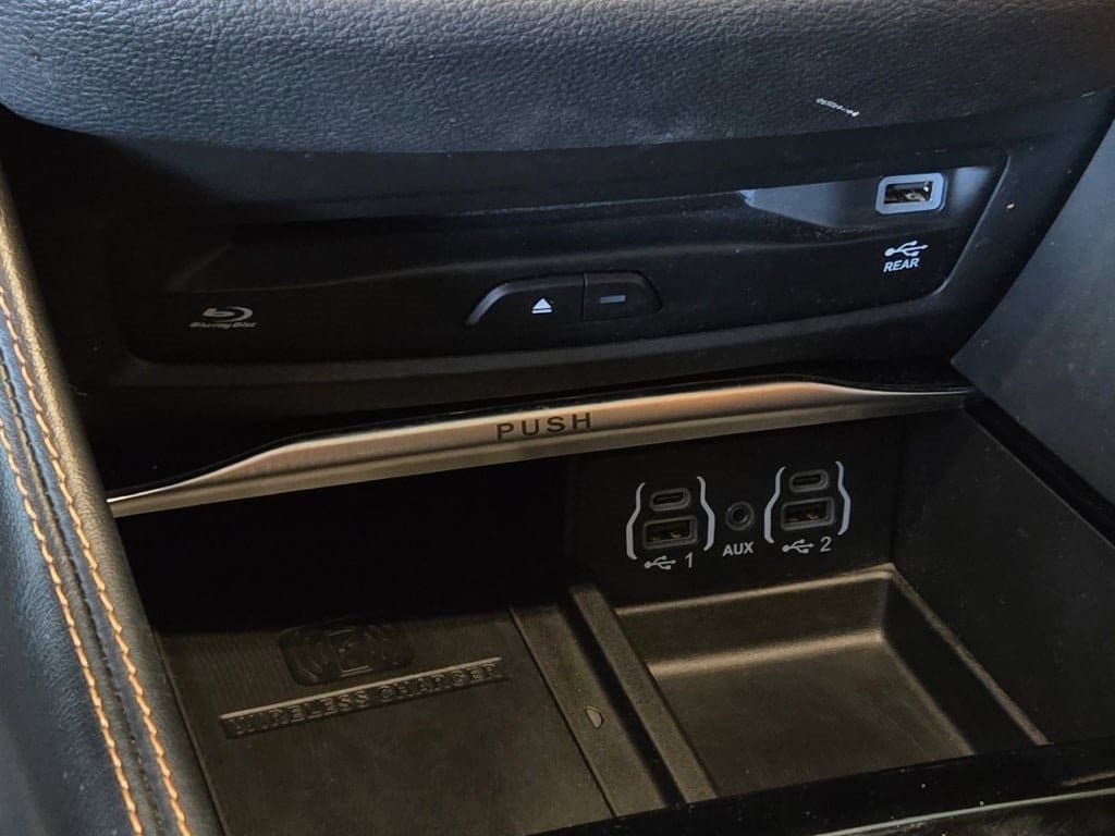 2021 CHRYSLER PACIFICA - Image 32