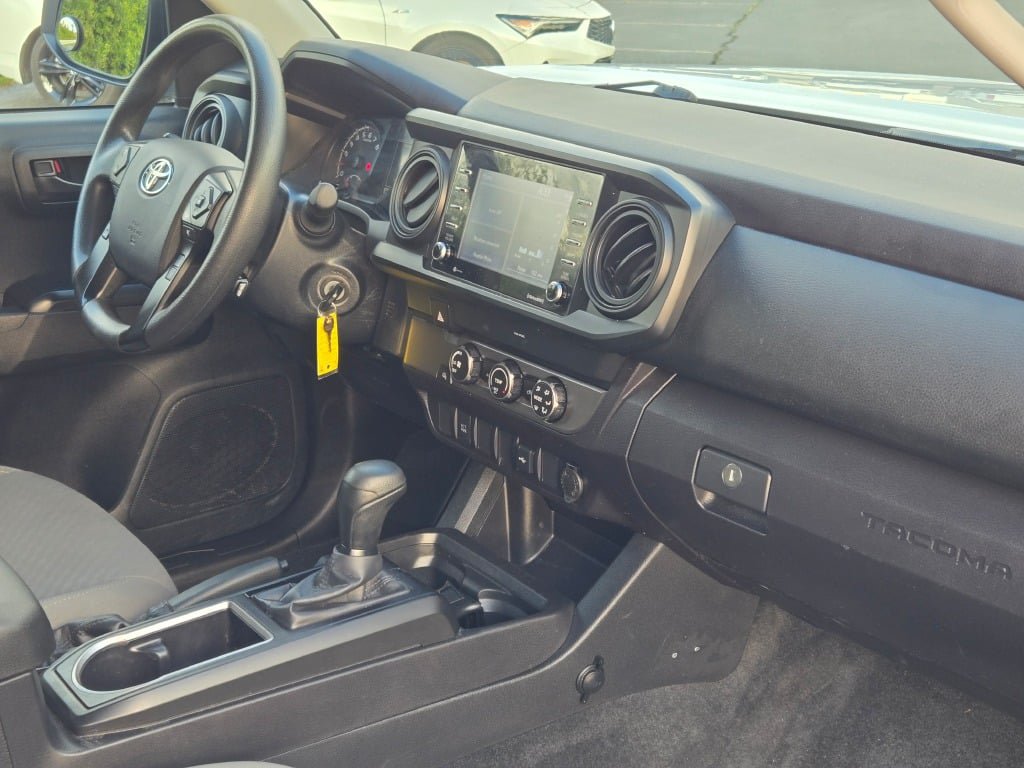 2022 Toyota Tacoma SR - Photo 7