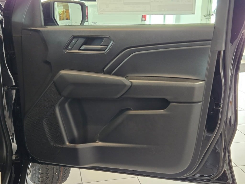 2025 CHEVROLET COLORADO - Image 4