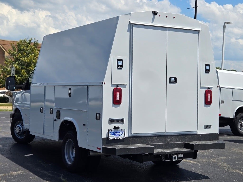 2024 CHEVROLET EXPRESS - Image 13