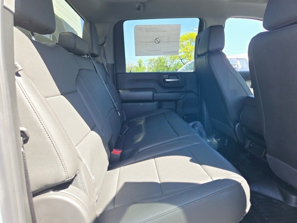2024 CHEVROLET SILVERADO HD - Image 9