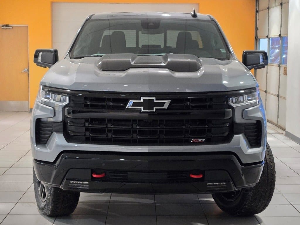 2026 CHEVROLET SILVERADO - Image 2