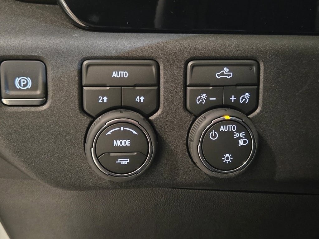 2026 CHEVROLET SILVERADO - Image 25