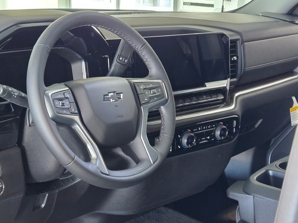 2026 CHEVROLET SILVERADO - Image 21