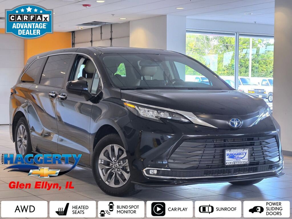 2023 Toyota Sienna XLE