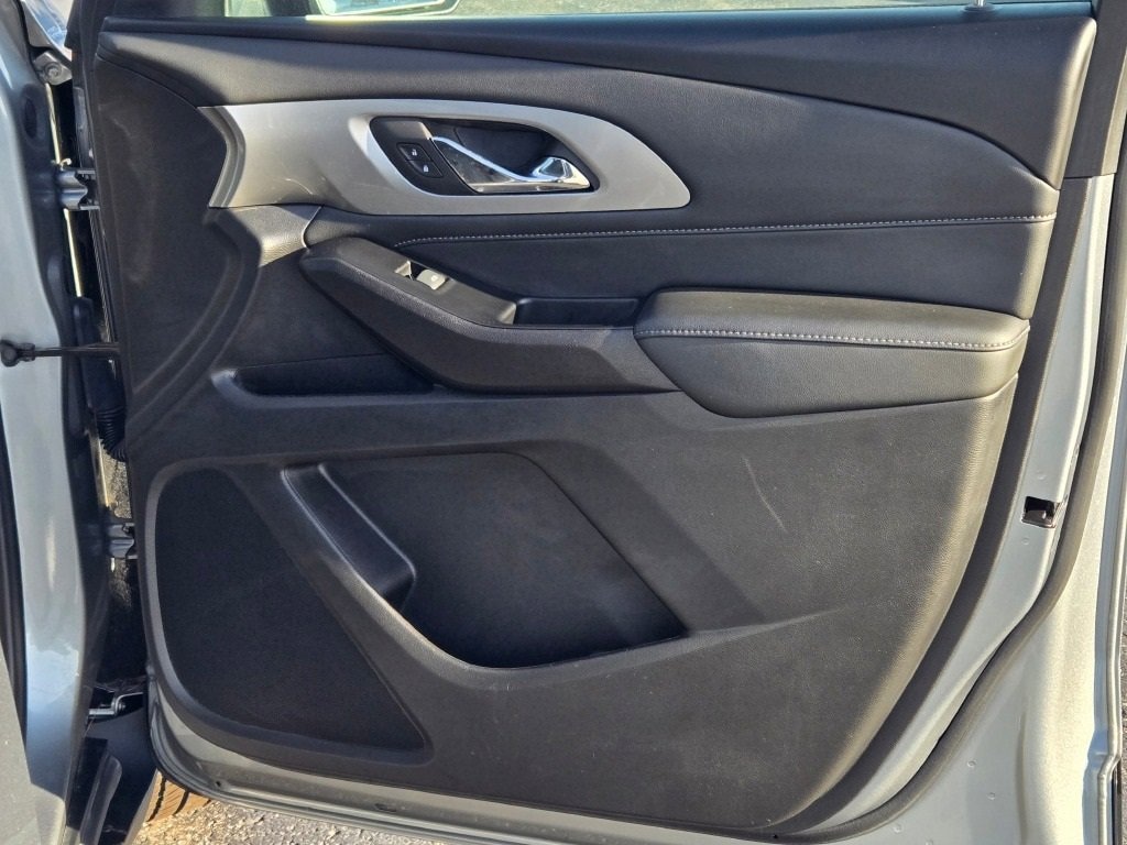 Certified 2023 Chevrolet Traverse LT Cloth SUV