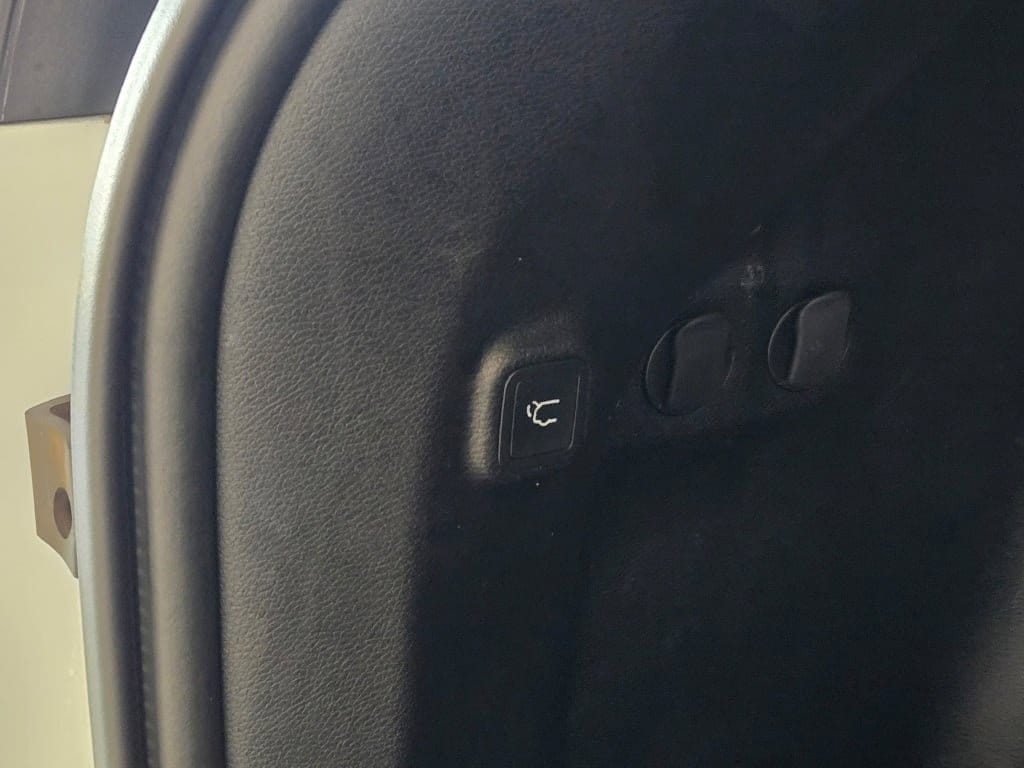 2022 JEEP CHEROKEE - Image 13