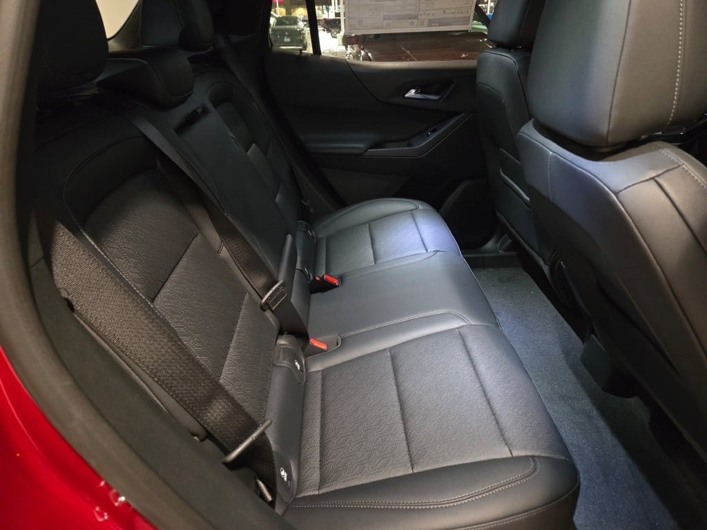 2026 CHEVROLET EQUINOX - Image 8