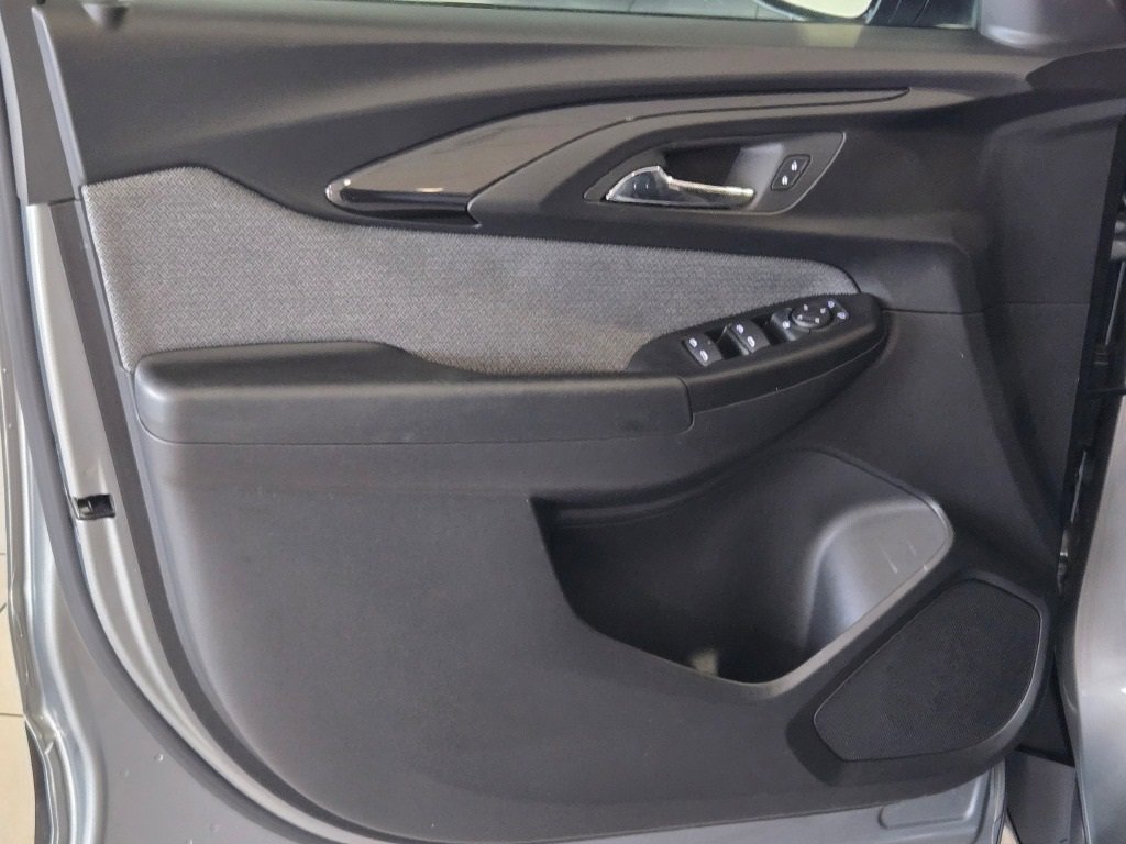 2023 CHEVROLET TRAILBLAZER - Image 17