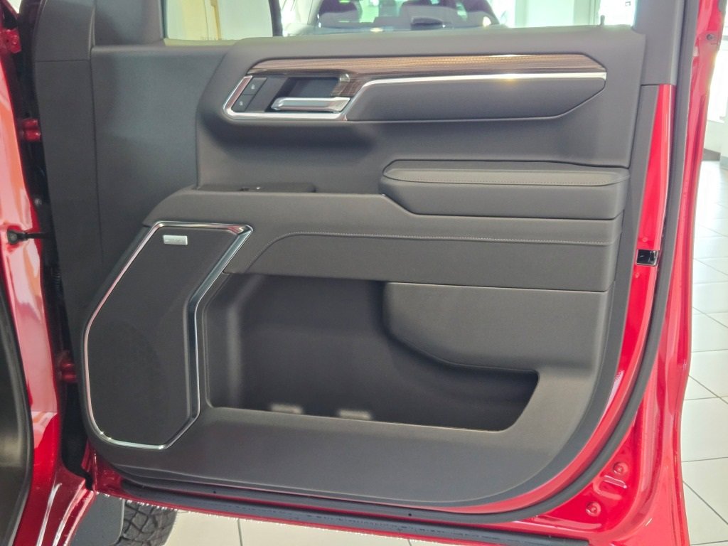 2026 Chevrolet Silverado 1500 LT Trail Boss photo 3