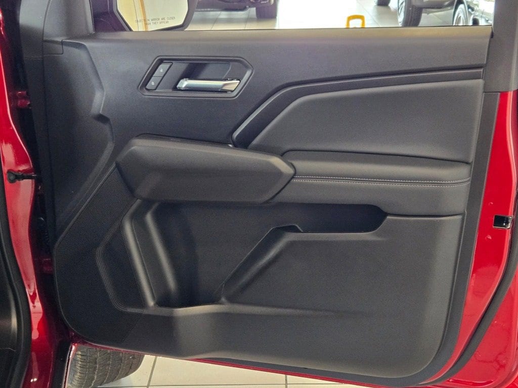 2025 CHEVROLET COLORADO - Image 4