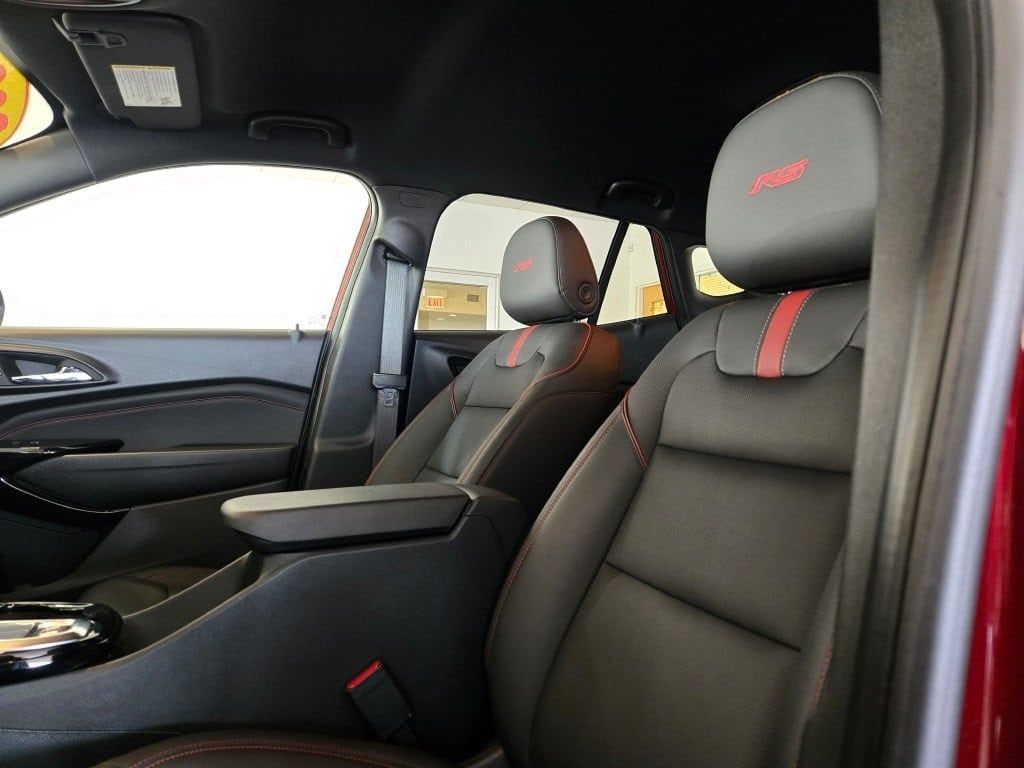 2024 Chevrolet Trax RS - Photo 22