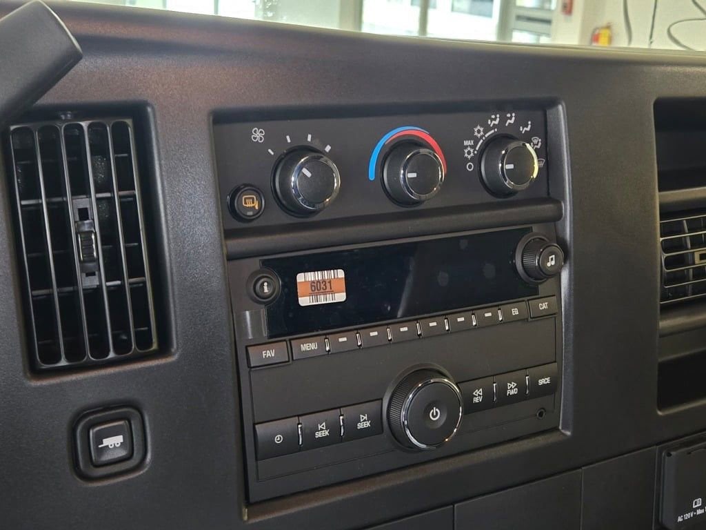 2026 Chevrolet Express Cargo Work Van - Photo 16