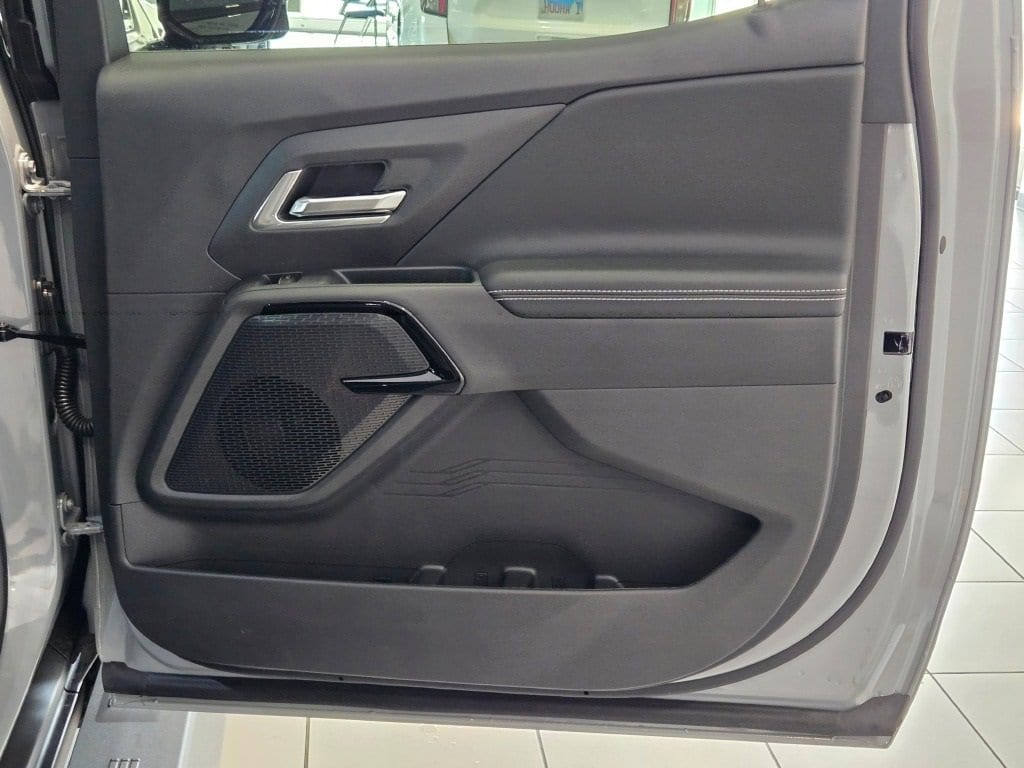 2026 CHEVROLET SILVERADO - Image 8