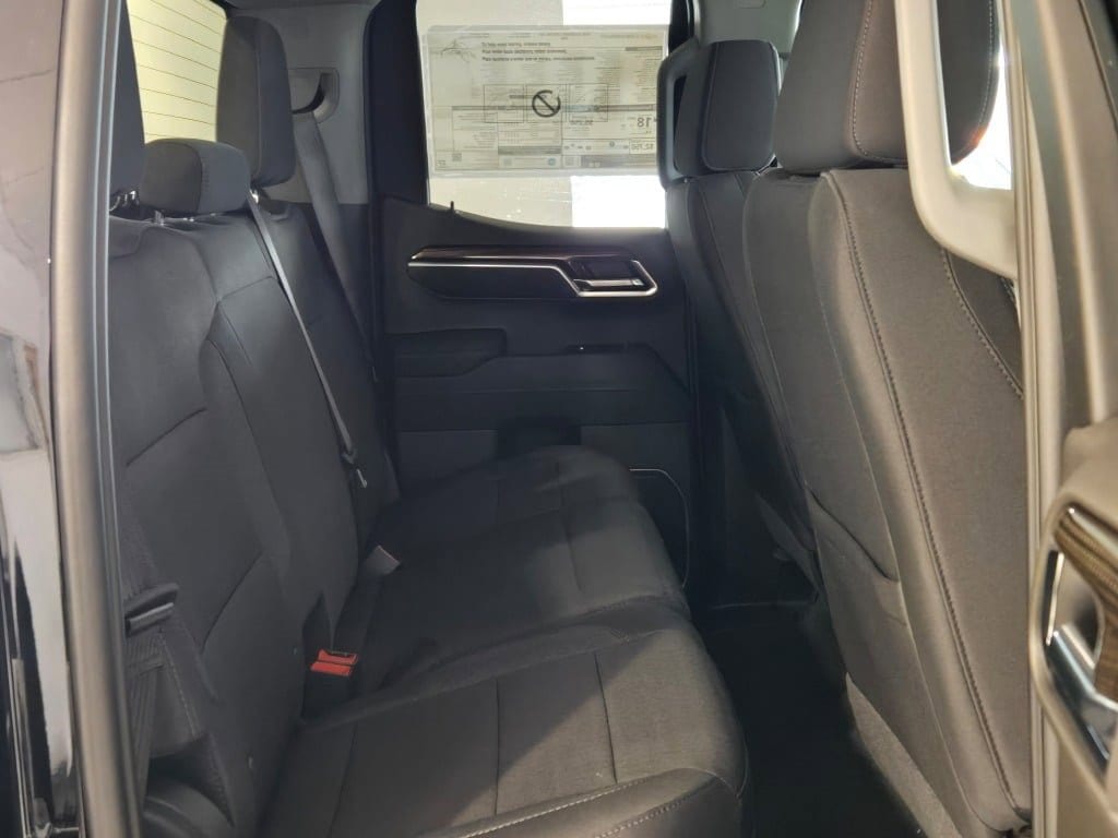 2026 CHEVROLET SILVERADO - Image 9