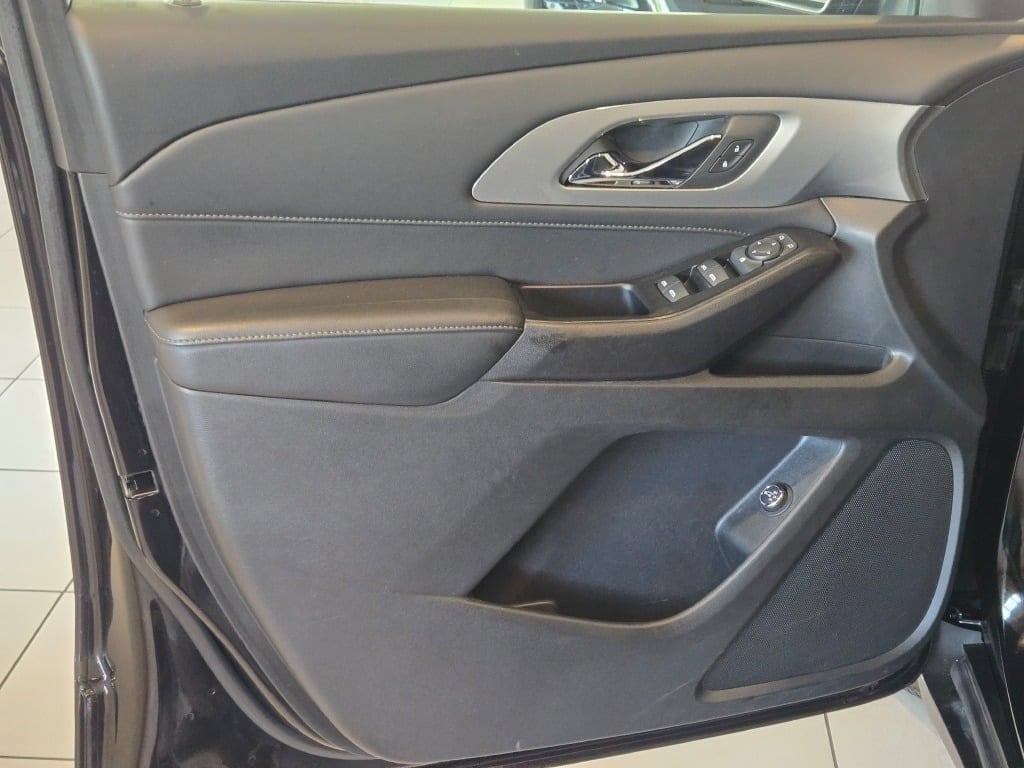 2023 Chevrolet Traverse 1LT - Photo 21