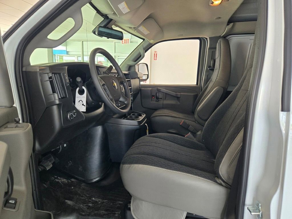 2026 Chevrolet Express Cargo Work Van - Photo 13