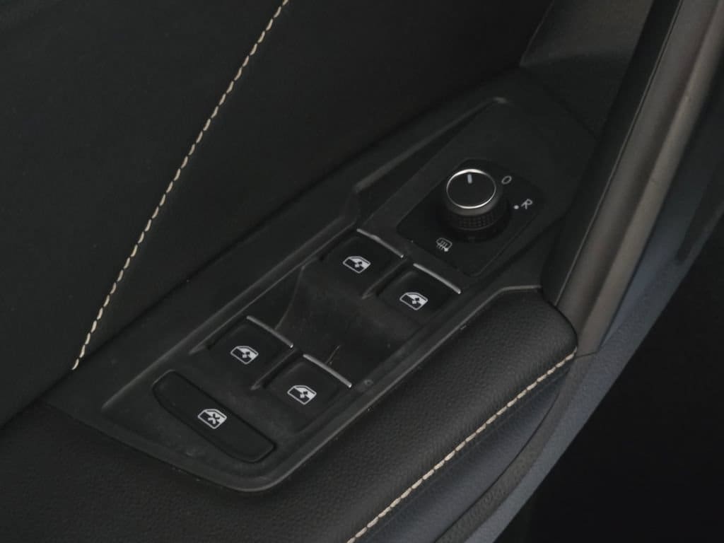 2022 Volkswagen Tiguan SE R-LINE BLACK - Photo 20