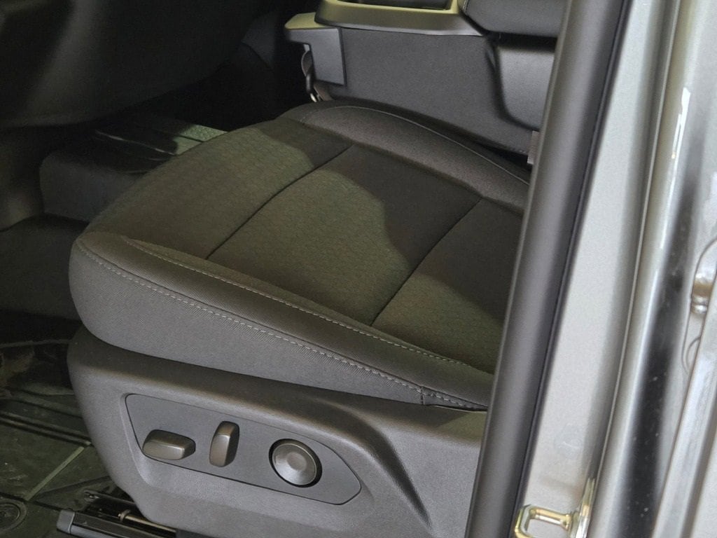 2026 CHEVROLET SILVERADO - Image 22