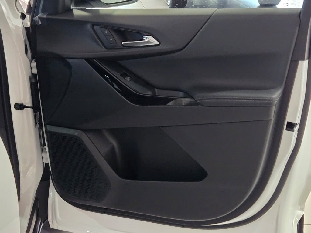 2026 CHEVROLET EQUINOX - Image 4