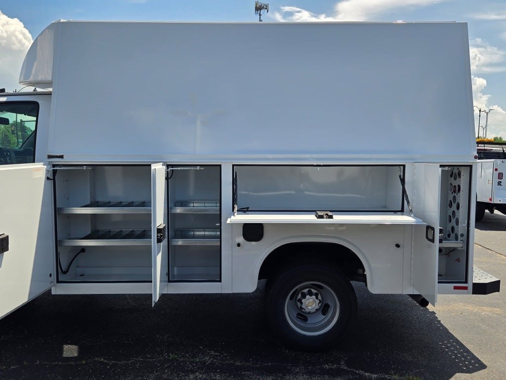 2024 CHEVROLET EXPRESS - Image 15