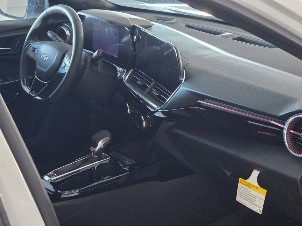 2026 CHEVROLET TRAX - Image 6