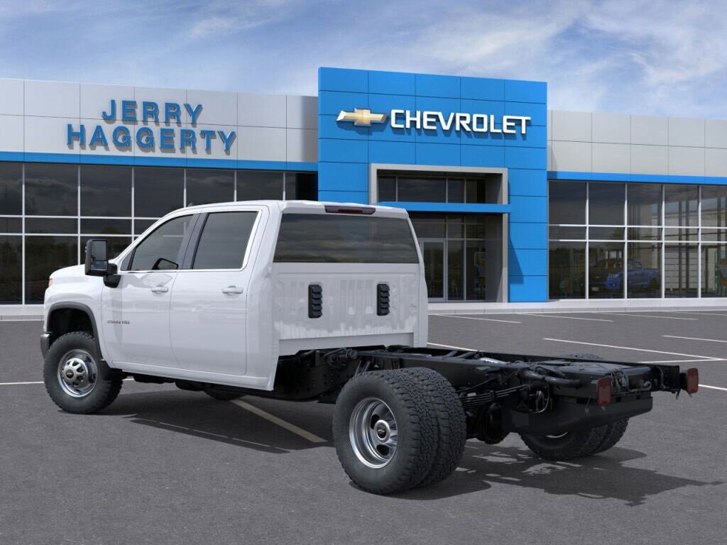 New 2025 Chevrolet Silverado 3500 HD Chassis Cab Work Truck Truck