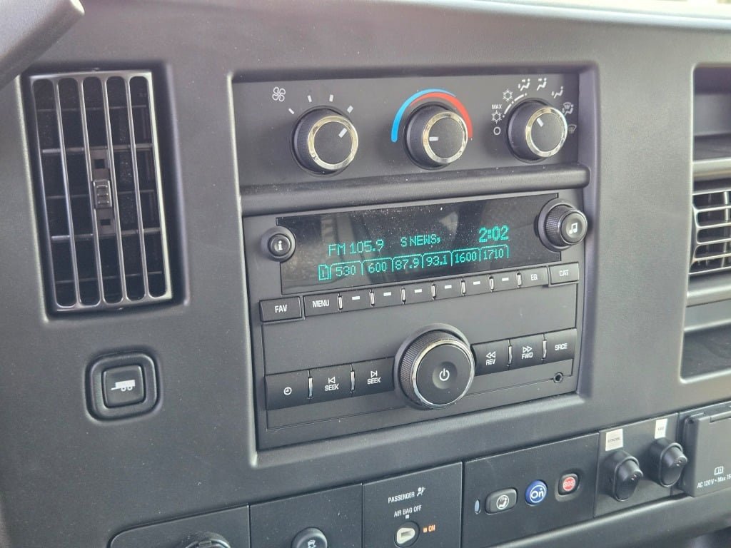 2024 CHEVROLET EXPRESS - Image 20