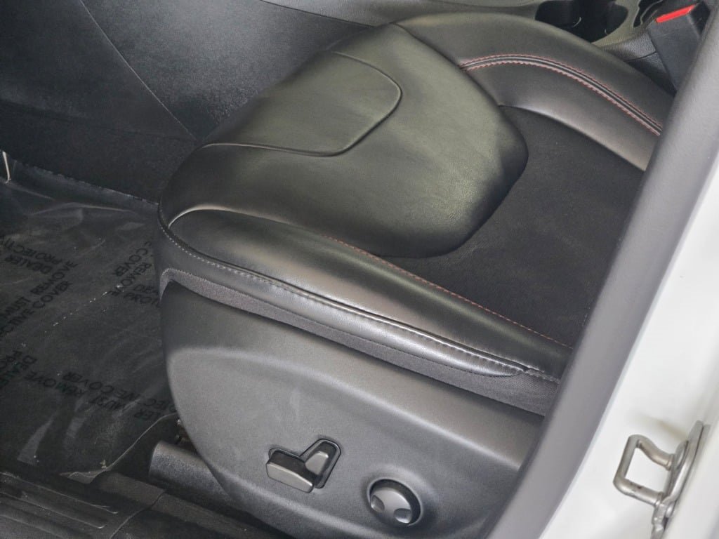 2022 JEEP CHEROKEE - Image 22