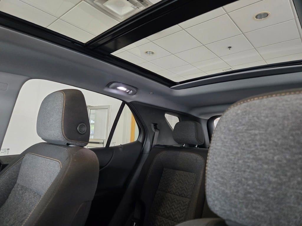 2024 Chevrolet Equinox LT - Photo 27