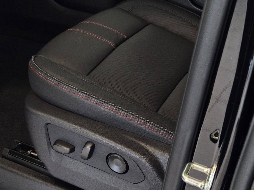 2026 CHEVROLET SUBURBAN - Image 23